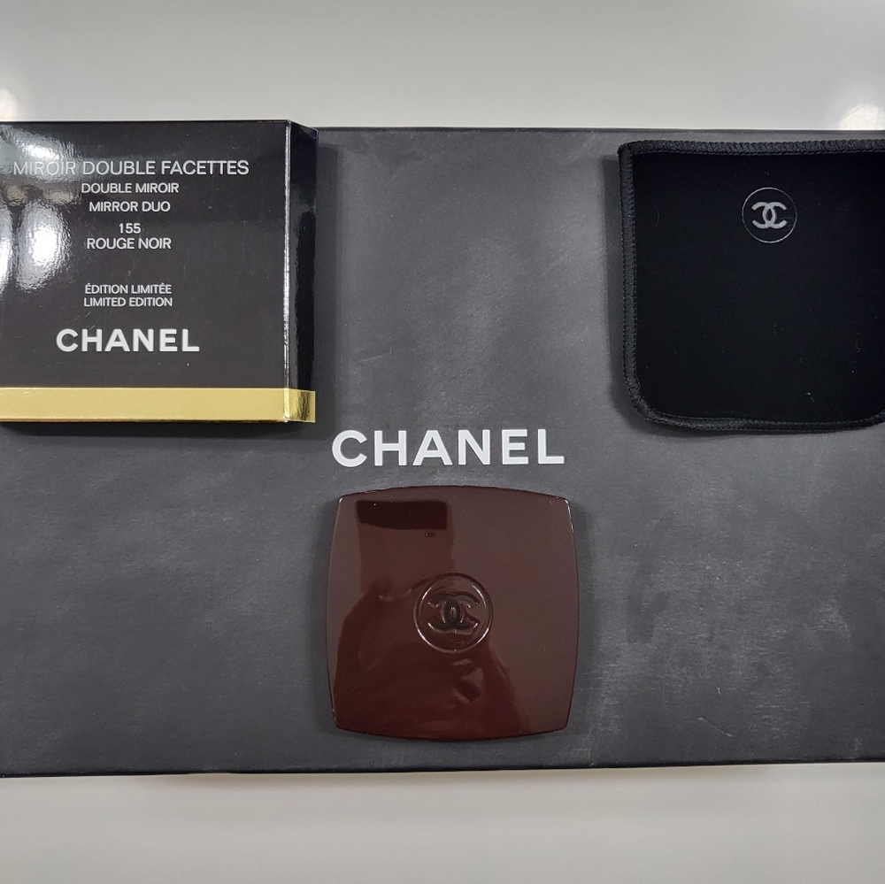 Chanel limited edition mirror duo